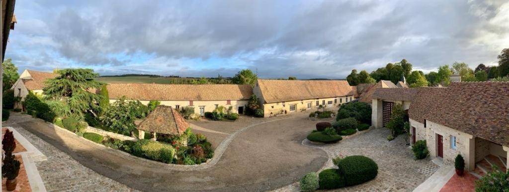 Beautiful country house located 50min from Paris Eiffel Tour - Demeure d'exception à 50min de Paris Tour Eiffel Hodent Exterior foto