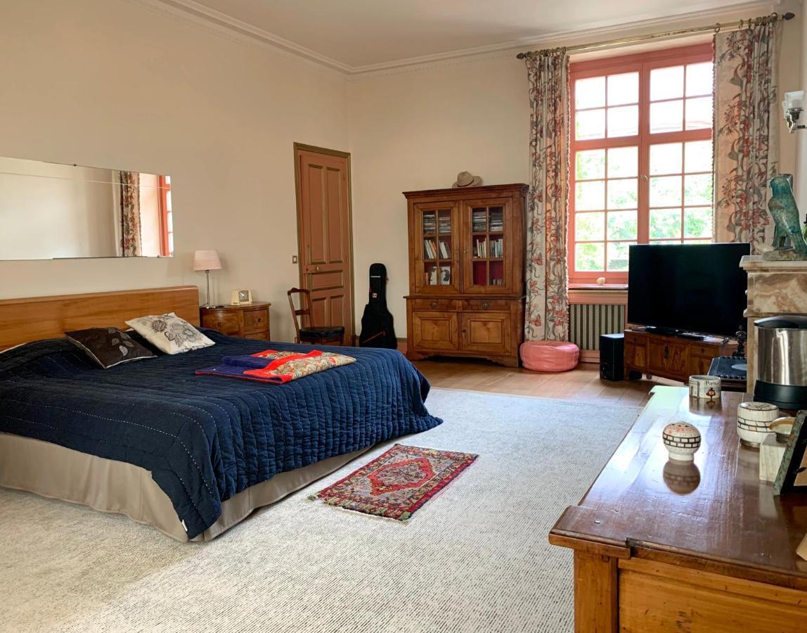Beautiful country house located 50min from Paris Eiffel Tour - Demeure d'exception à 50min de Paris Tour Eiffel Hodent Exterior foto