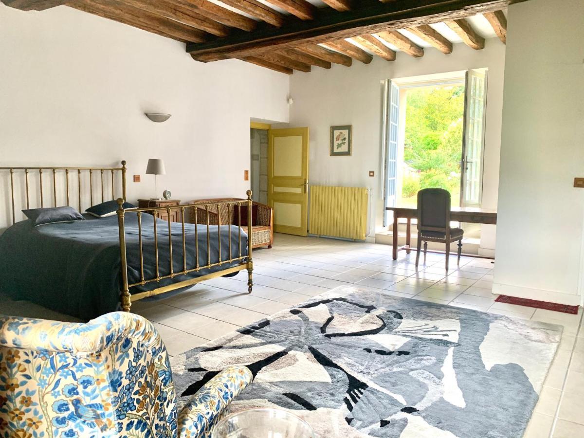 Beautiful country house located 50min from Paris Eiffel Tour - Demeure d'exception à 50min de Paris Tour Eiffel Hodent Exterior foto